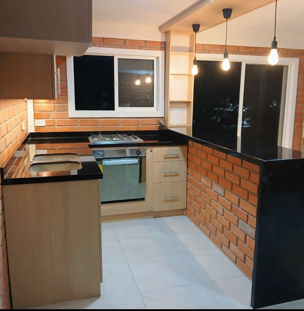 Cocina en granito natural negro Galaxy